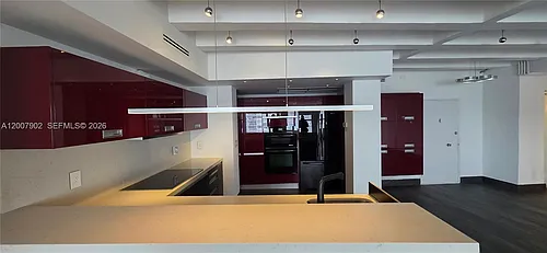 5255 Collins Ave #7G Photo 1
