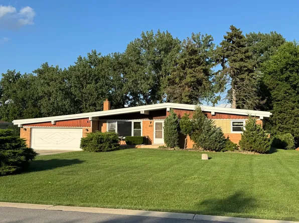 1S513 Chase Ave, Lombard, IL 60148