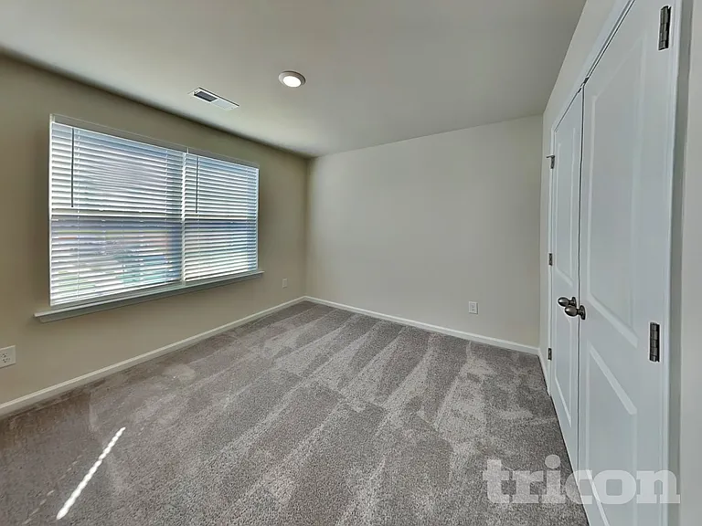 101 Fennec Dr — Photo 12