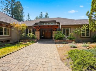 16863 Royal Coachman Dr, Sisters, OR 97759