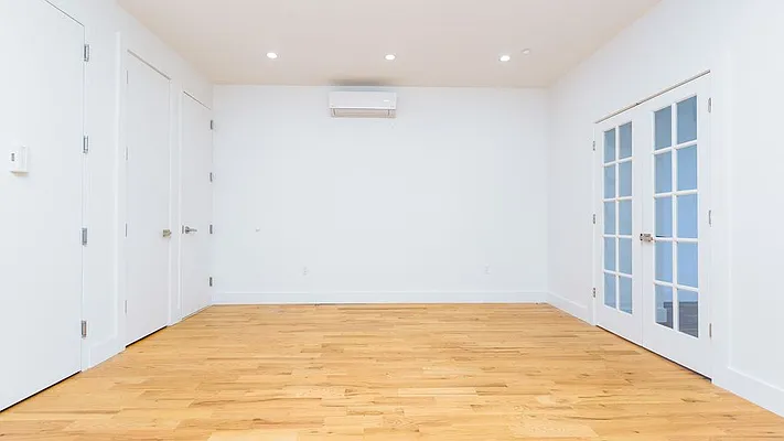 Rented by Nooklyn NYC LLC | media 5