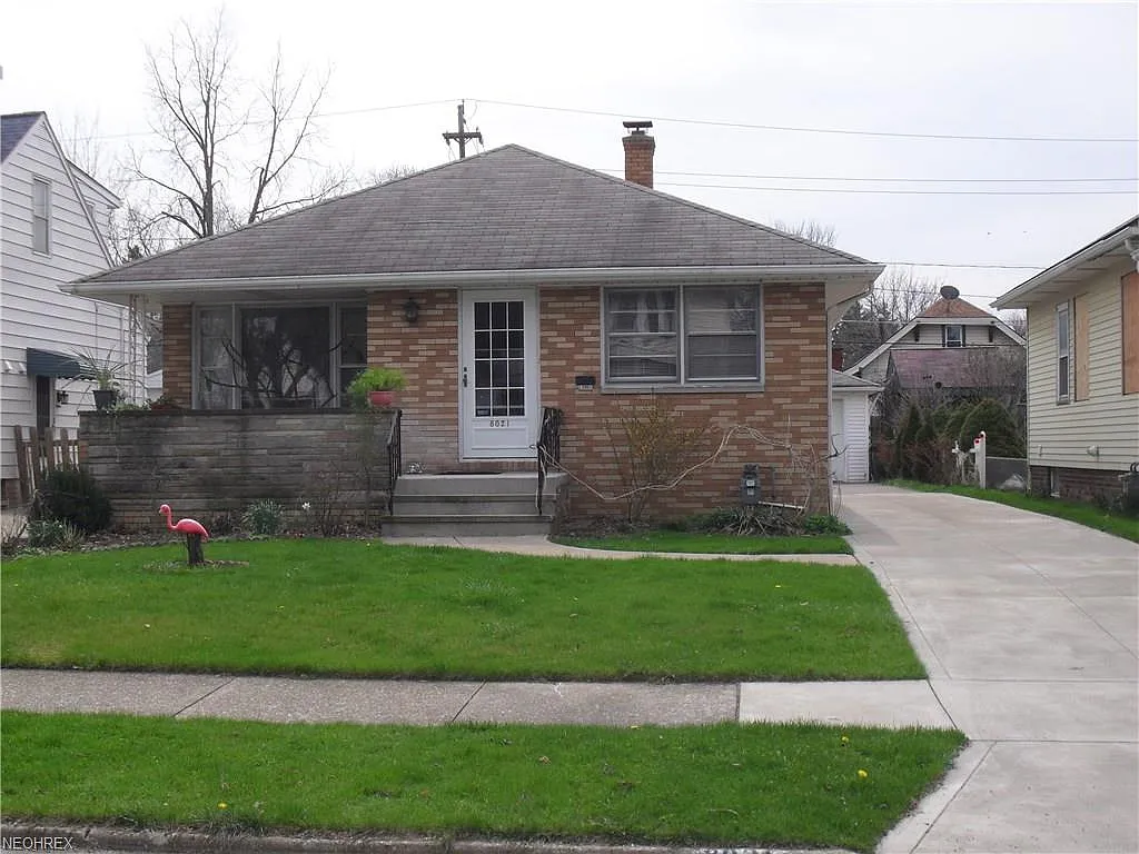 8021 Dresden Ave photo 1