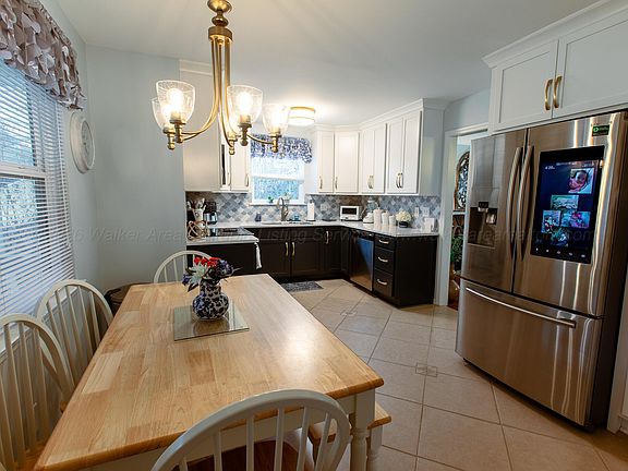 4th image of 6353 Glenview Dr