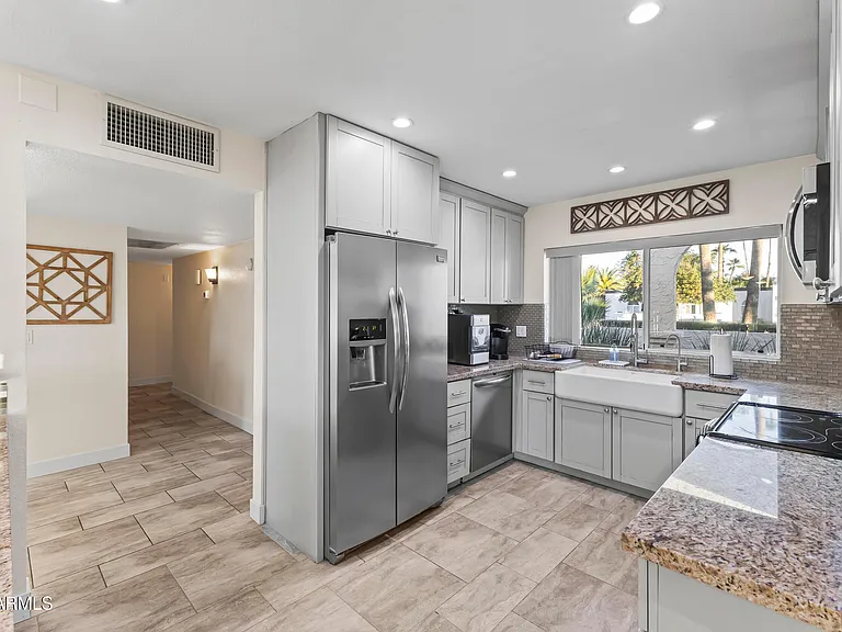 5245 E Acoma Dr — Photo 10