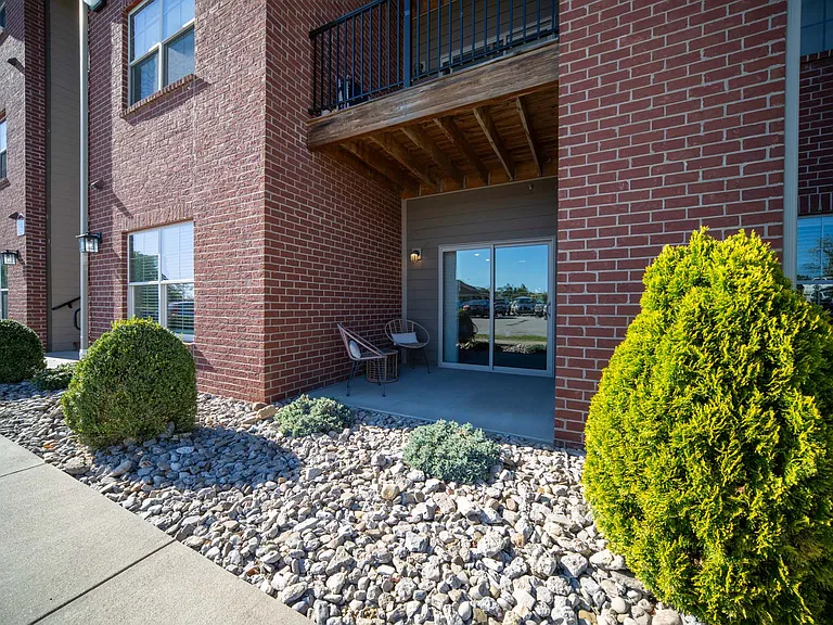 Plum Ridge Apartments — Photo 27