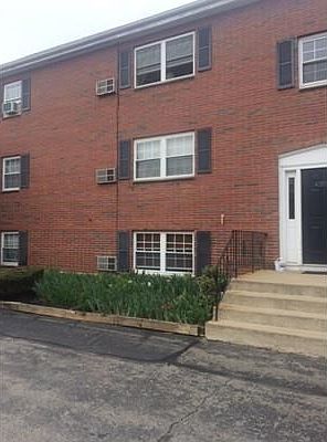 4th image of 267 Neck St Unit A7
