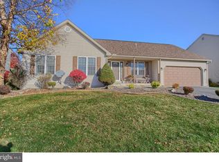 417 Merion Dr, Sinking Spring, PA 19608