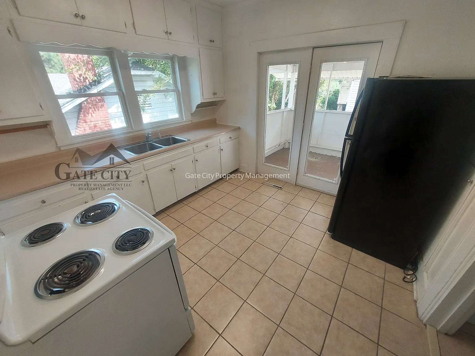 3 bed, $1,295 — Photo 3