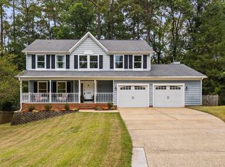 126 Hidden Bluff Ln, Cary, NC 27513