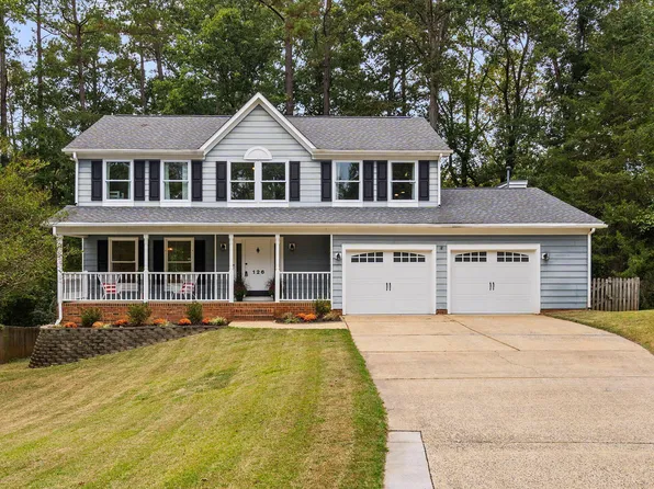 126 Hidden Bluff Ln, Cary, NC 27513
