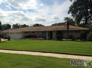 8215 Harry Dr, Baton Rouge, LA 70806