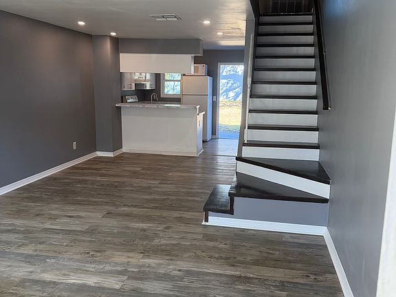 5th image of 6650 121st Ave N #6
