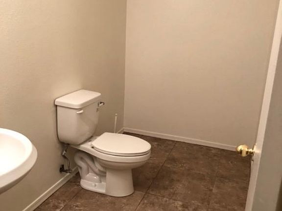 5th image of 1470 S Red Rock Ct Unit D