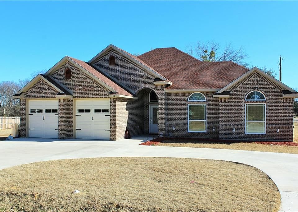 1st image of 111 E Margurite Ln