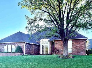 1408 Academy Rd, Ponca City, OK 74604