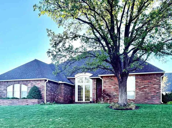 1408 Academy Rd, Ponca City, OK 74604