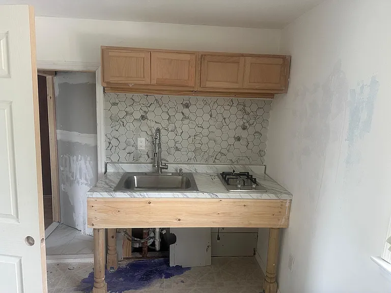 1818 Tarboro St — Photo 2