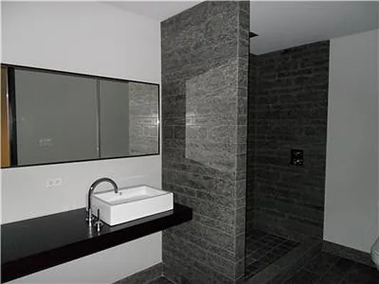 Sold by Synergy NYC | media 31