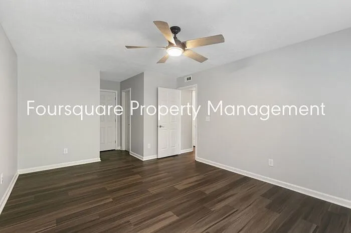 110 Oak Hollow Ct #110 — Photo 28