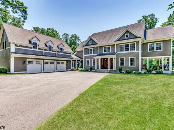 26 Hillcrest Blvd., Warren Twp., NJ 07059