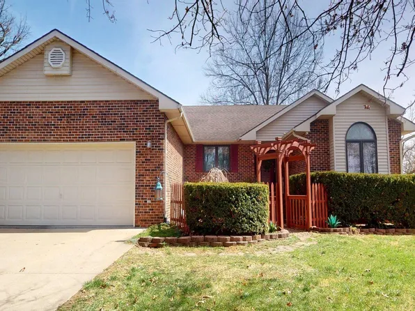 2403 S Kentucky Ave, Sedalia, MO 65301