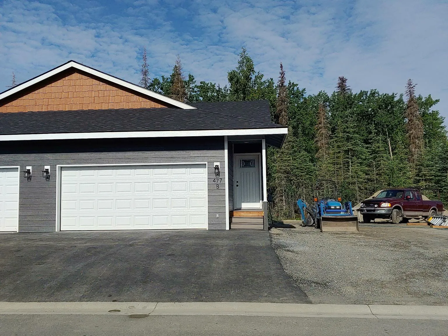 477 W Redoubt Ave — Photo 4
