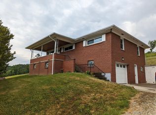 750 Waynesburg Rd, Washington, PA 15301