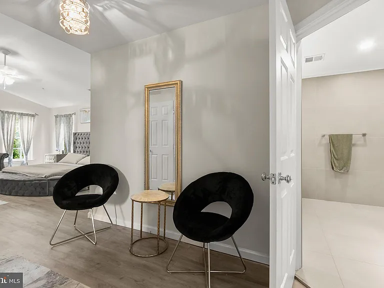 7202 Exbury Ct — Photo 25