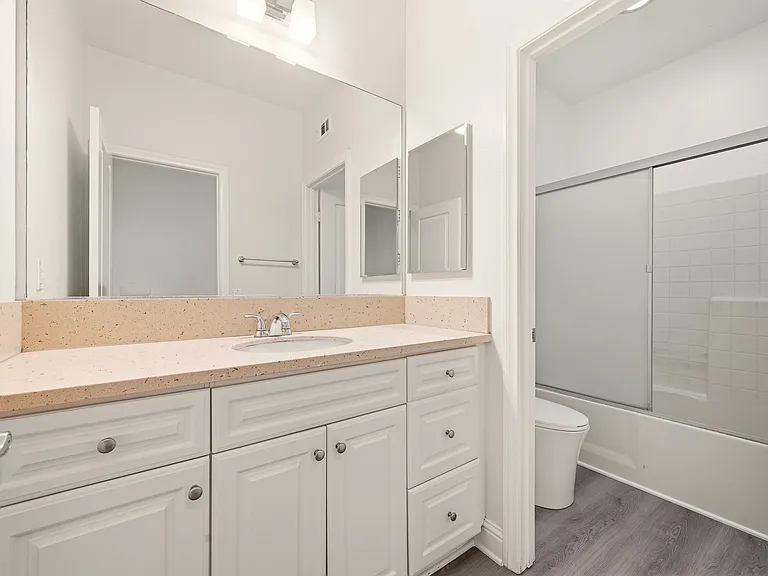 10828 Portofino Ln — Photo 35