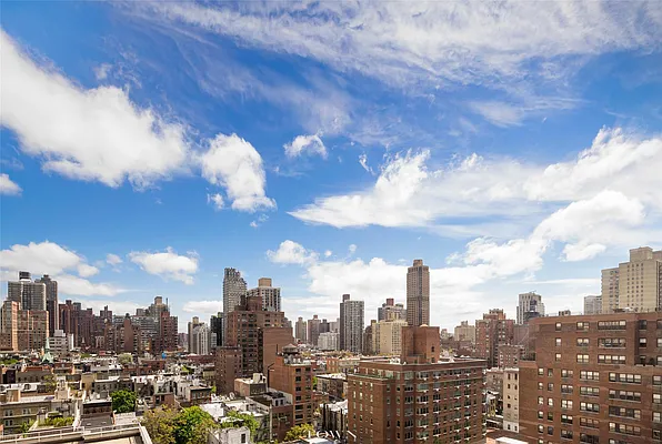 Sold by Town Residential | media 7