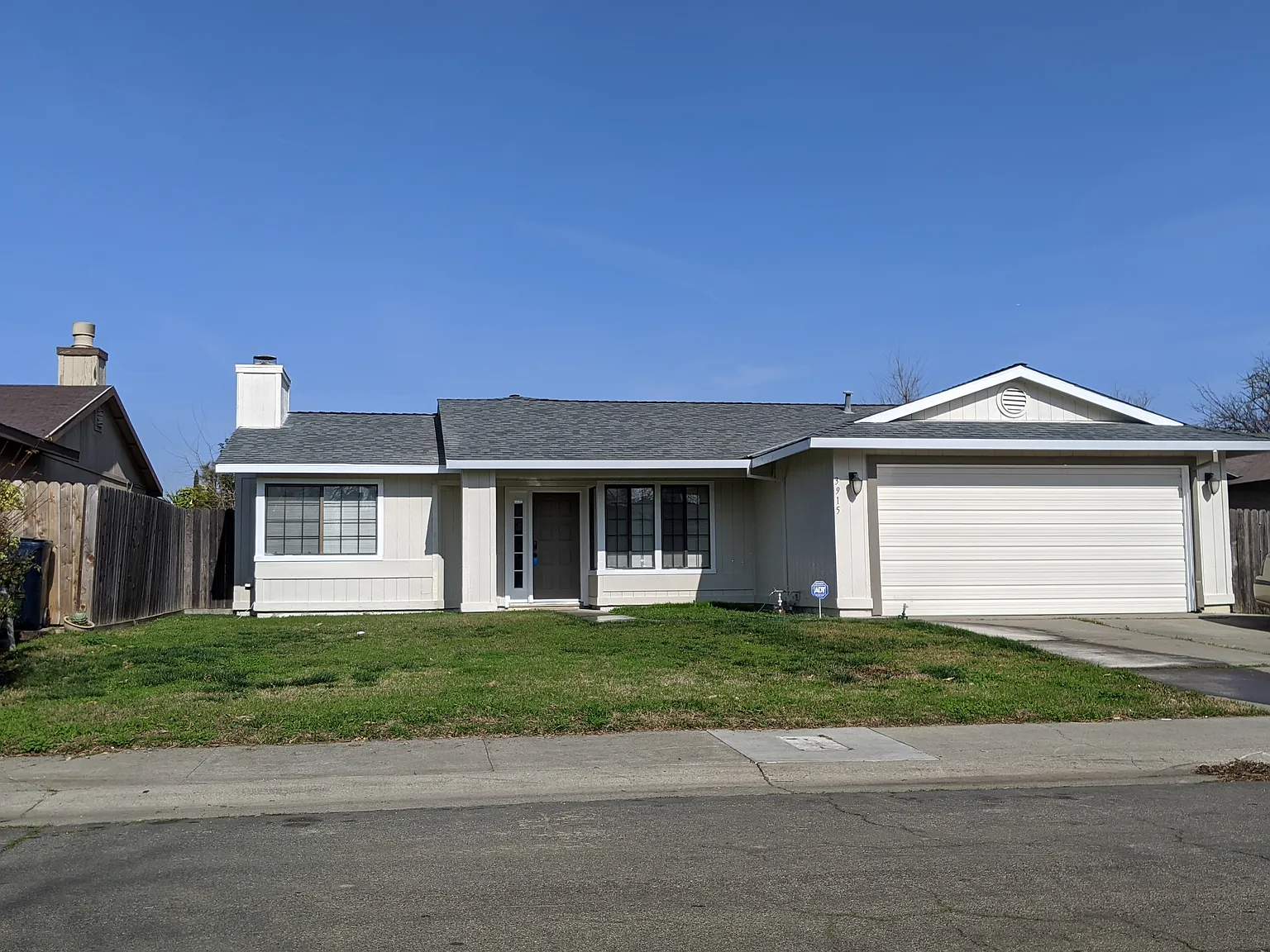 3915 Limestone Way photo 1