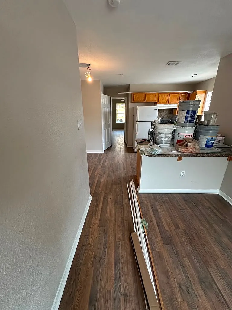 3 bed, 1057 sqft, $1,300 — Photo 4