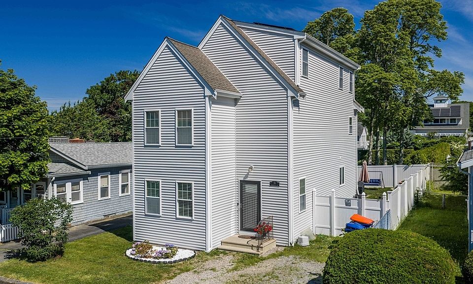 1st image of 26 Briercliffe Rd