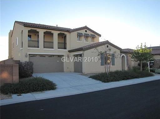 2nd image of 2013 Royal Gardens Pl