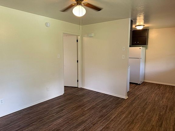 4th image of 3900 Seeber Dr NE #3900S-2