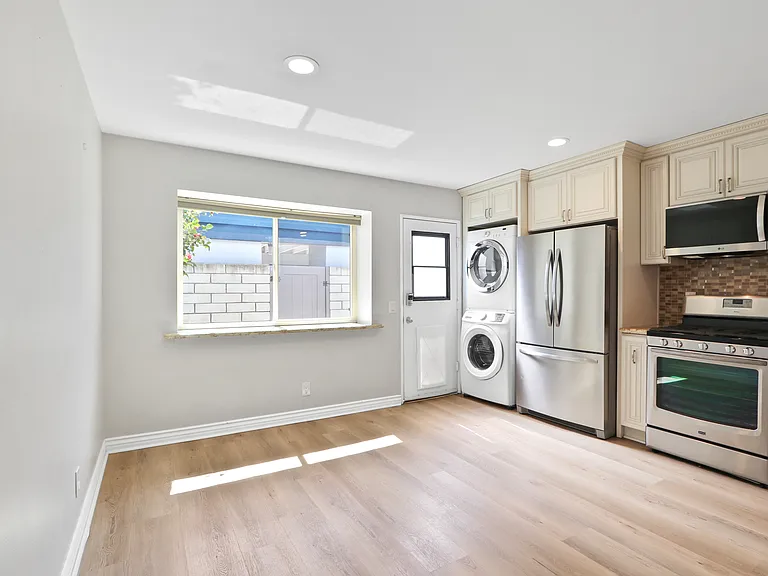 4735 Cielo Dr #146 — Photo 6