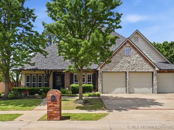 3828 S Sequoia Ave, Broken Arrow, OK 74011