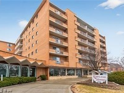 1480 Warren Rd APT 604, Lakewood, OH, 44107