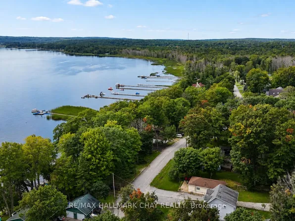 375 Robins Point Rd, Tay, ON L0K 2A0