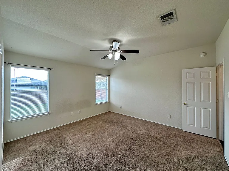 4510 Causeway Ct — Photo 15