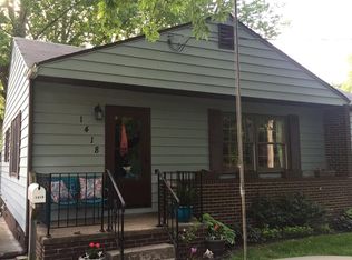 1418 68th St, Windsor Heights, IA 50324