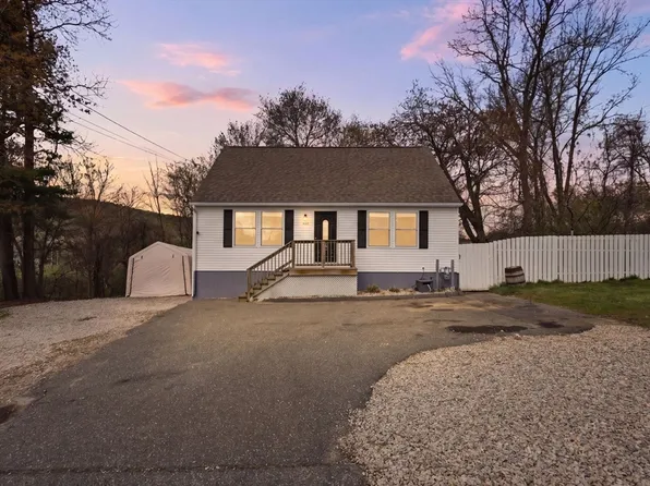 1086 S Main St, Palmer, MA 01069