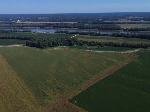 67 Saint Johns Island Rd, Washington, MO 63090