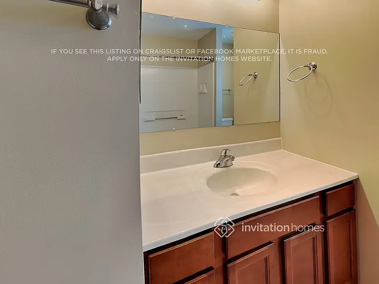 10880 Grand Canyon Ave — Photo 18