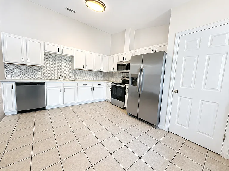 8 Rainstone Ln #A — Photo 5