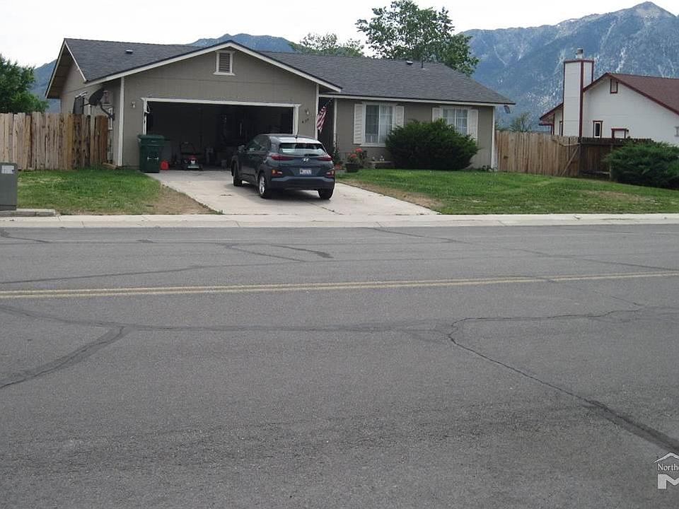 2nd image of 620 Bluerock Rd