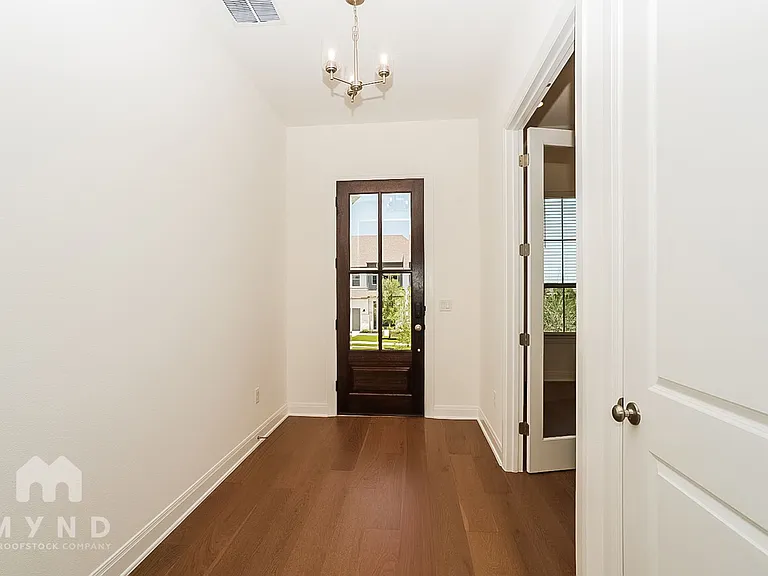 17705 Chamoix Dr — Photo 27