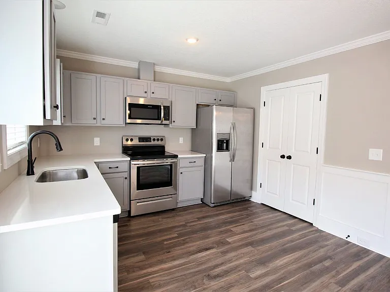 3329 Briarcliff Dr — Photo 12