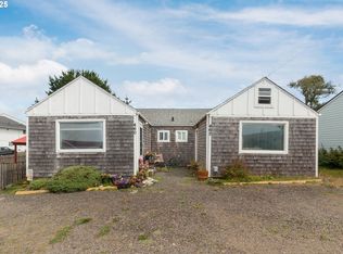 462 SW Coast Ave, Depoe Bay, OR 97341