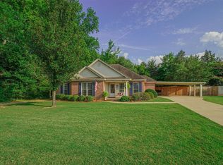 226 S Springfield Dr, Millbrook, AL 36054